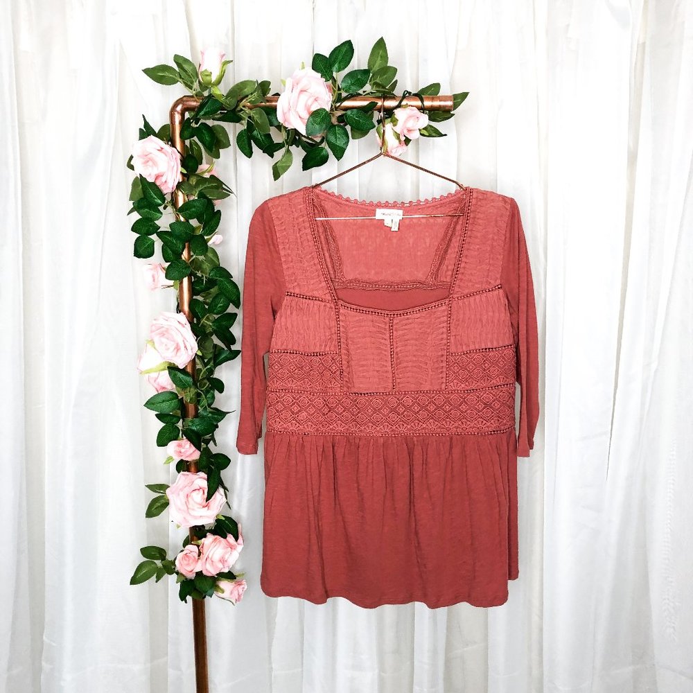 3/$30 Anthropologie Nosara Burnt Orange Lace Tee